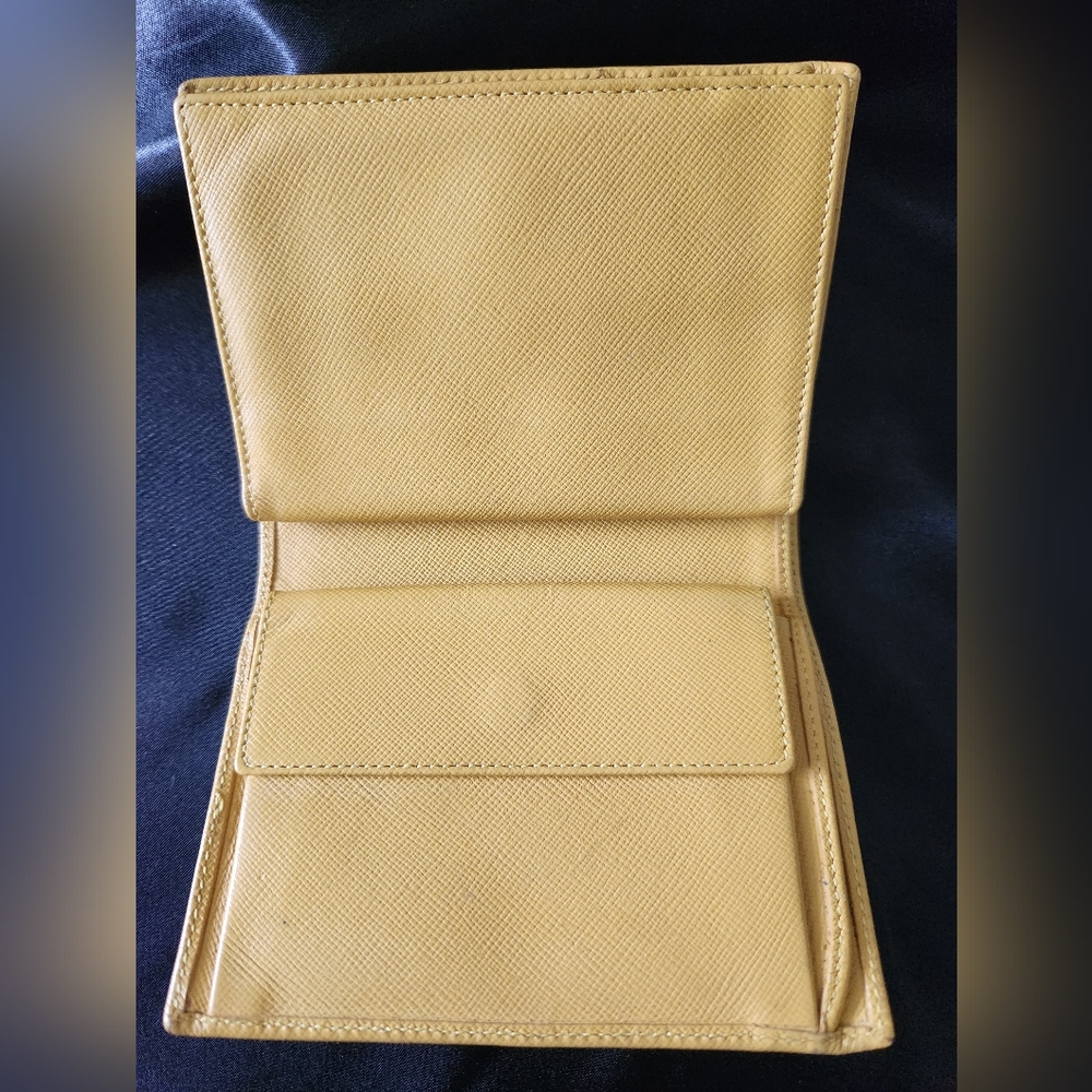 Prada Small Gold Card Wallet - Picture 8 of 9